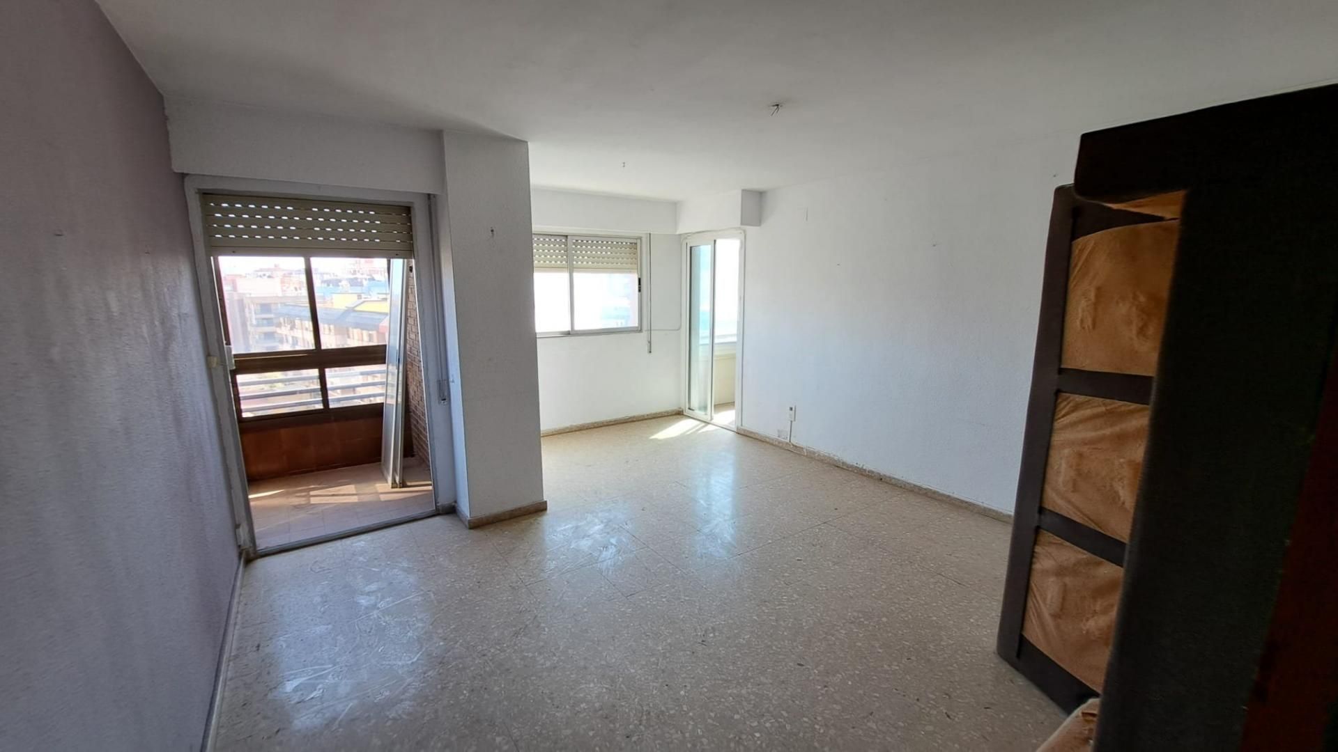 Bedroom of Flat for sale in  Valencia Capital  with Balcony and Alarm