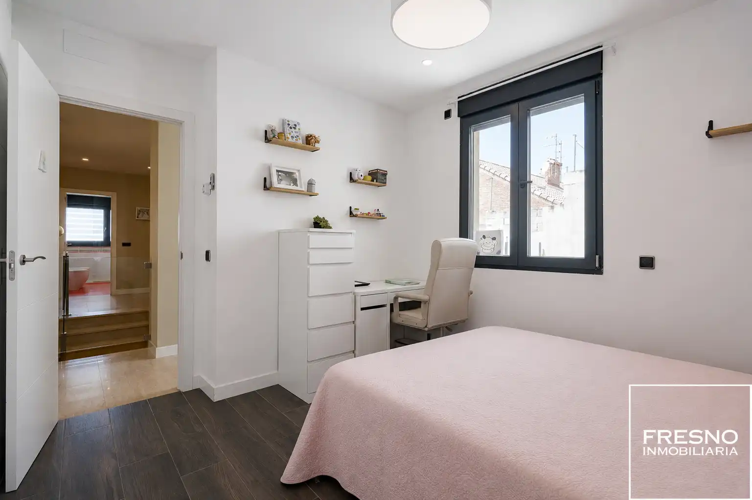 Habitación de Casa o chalet en venta en Cobeña con Aire acondicionado, Calefacción y Jardín privado