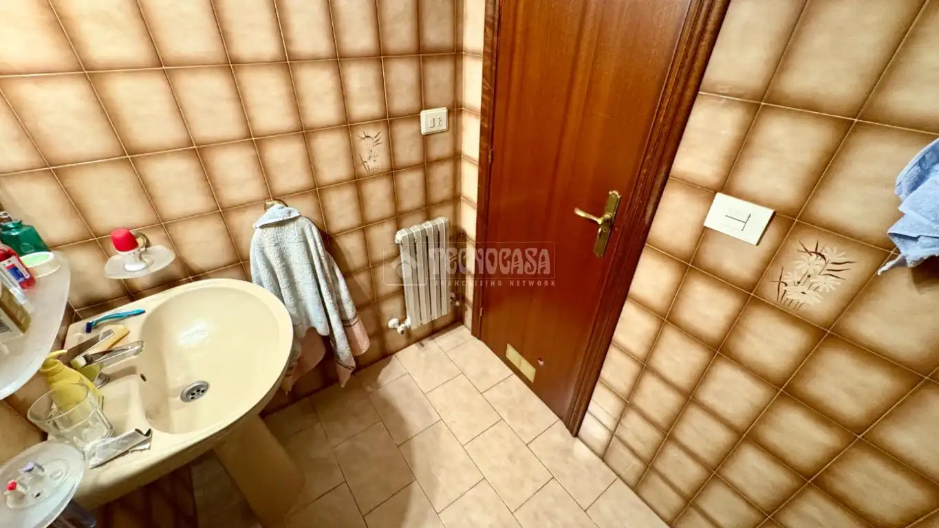 Baño de Piso en venta en Zaragoza con Calefacción, Terraza y Trastero