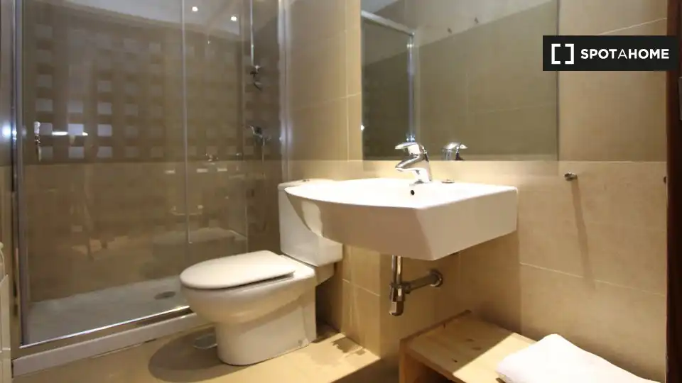 Flat for rent in Adelfas