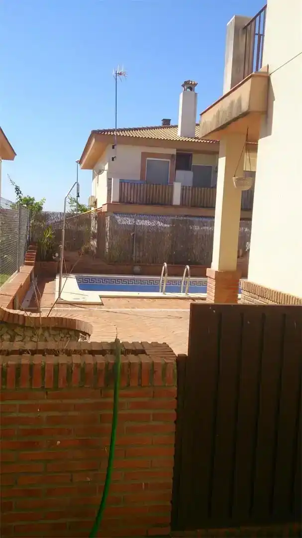 Piscina de Casa o xalet en venda en Burguillos amb Aire condicionat i Piscina