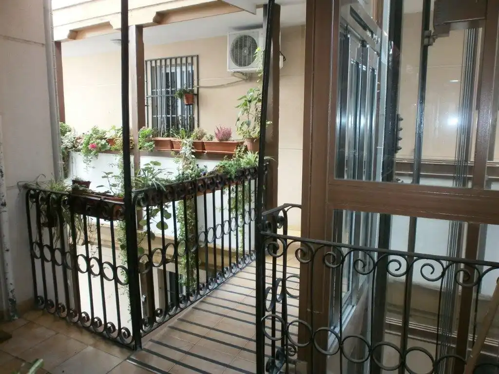 Terrasse von Wohnungen zur Miete in Madrid mit Klimaanlage, Heizung und Möbliert