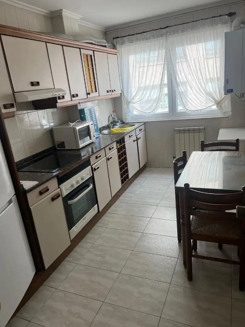 Kitchen of Flat for rent in A Coruña Capital   with Heating, Furnished and Oven