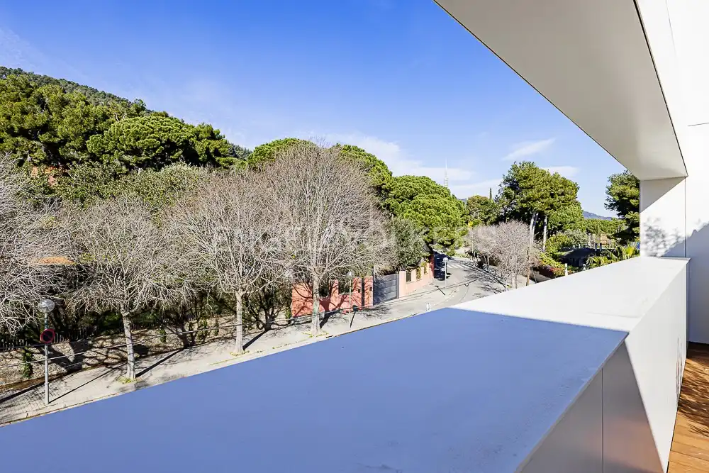 Vista exterior de Casa o chalet en venta en Barcelona con Aire acondicionado, Calefacción y Jardín privado