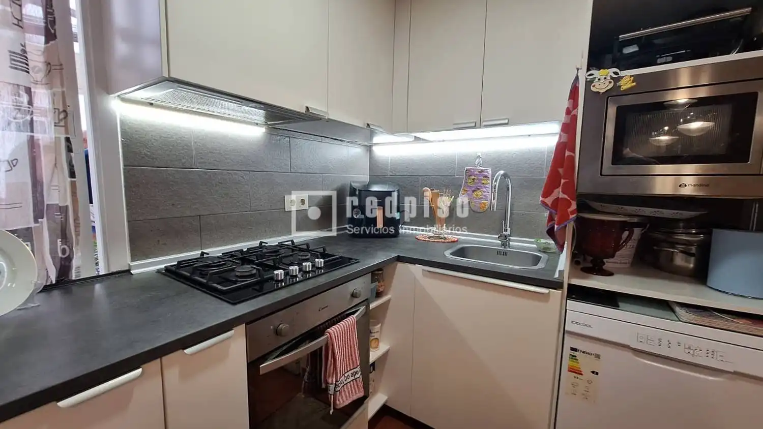 Cocina de Piso en venta en A Coruña Capital  con Terraza