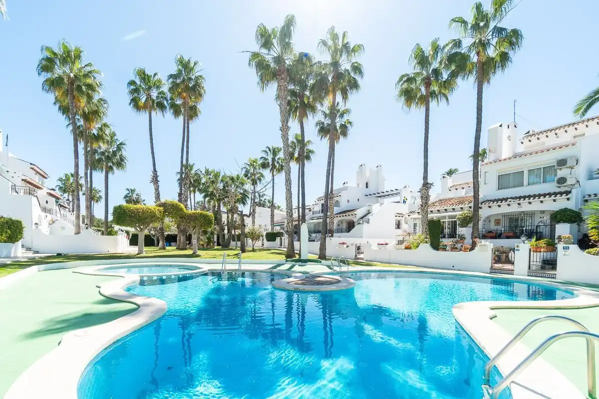 Swimming pool of Detached homes for rent in Orihuela  with Air Conditioner, Terrace and Furnished