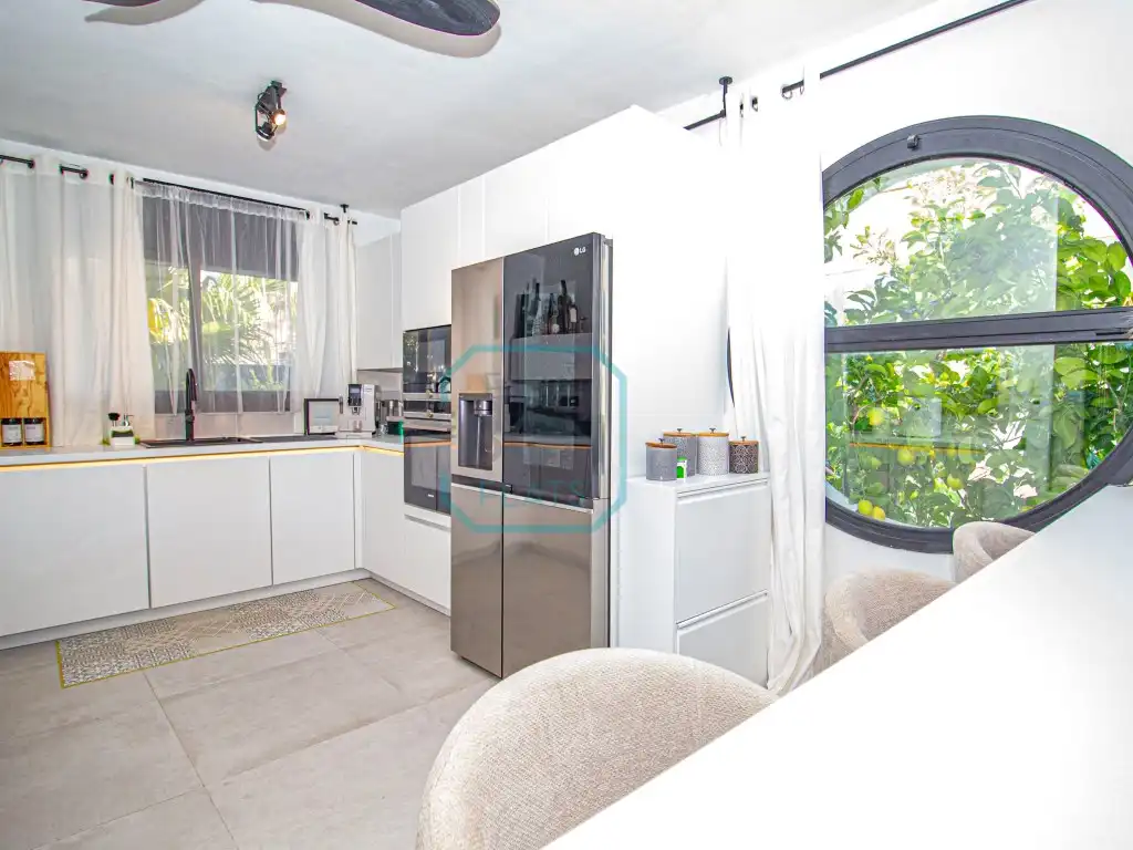 Küche von Haus oder Chalet zum Verkauf in Calafell mit Klimaanlage, Schwimmbad und Balkon