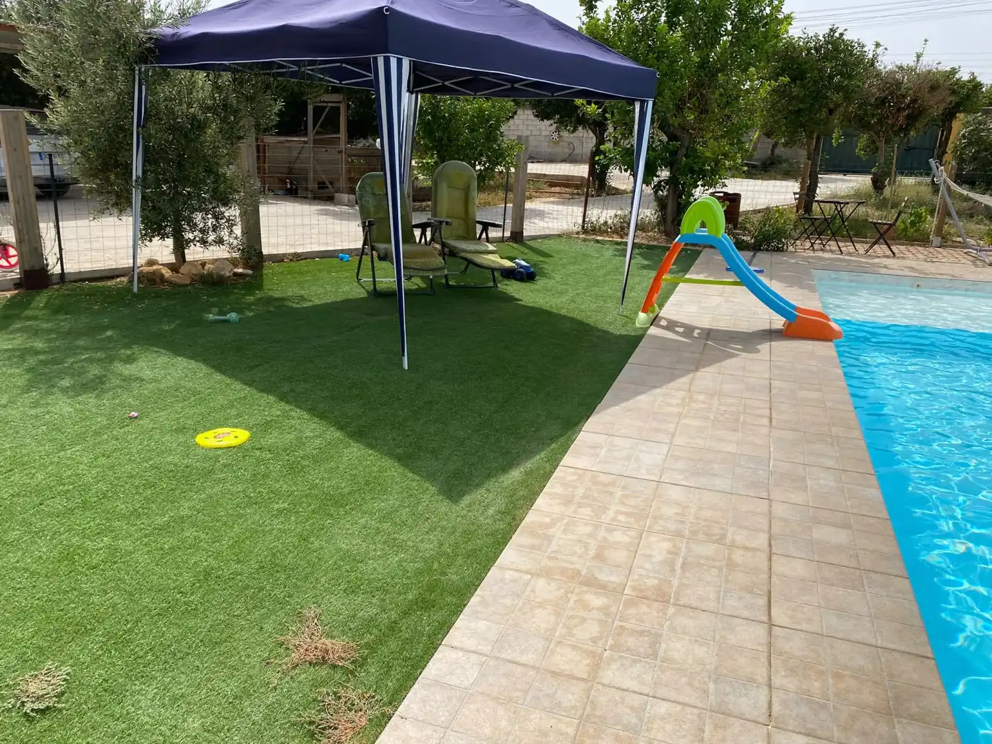 Terrasse von Haus oder Chalet zum Verkauf in Alcalá de Guadaira mit Klimaanlage, Privatgarten und Abstellraum