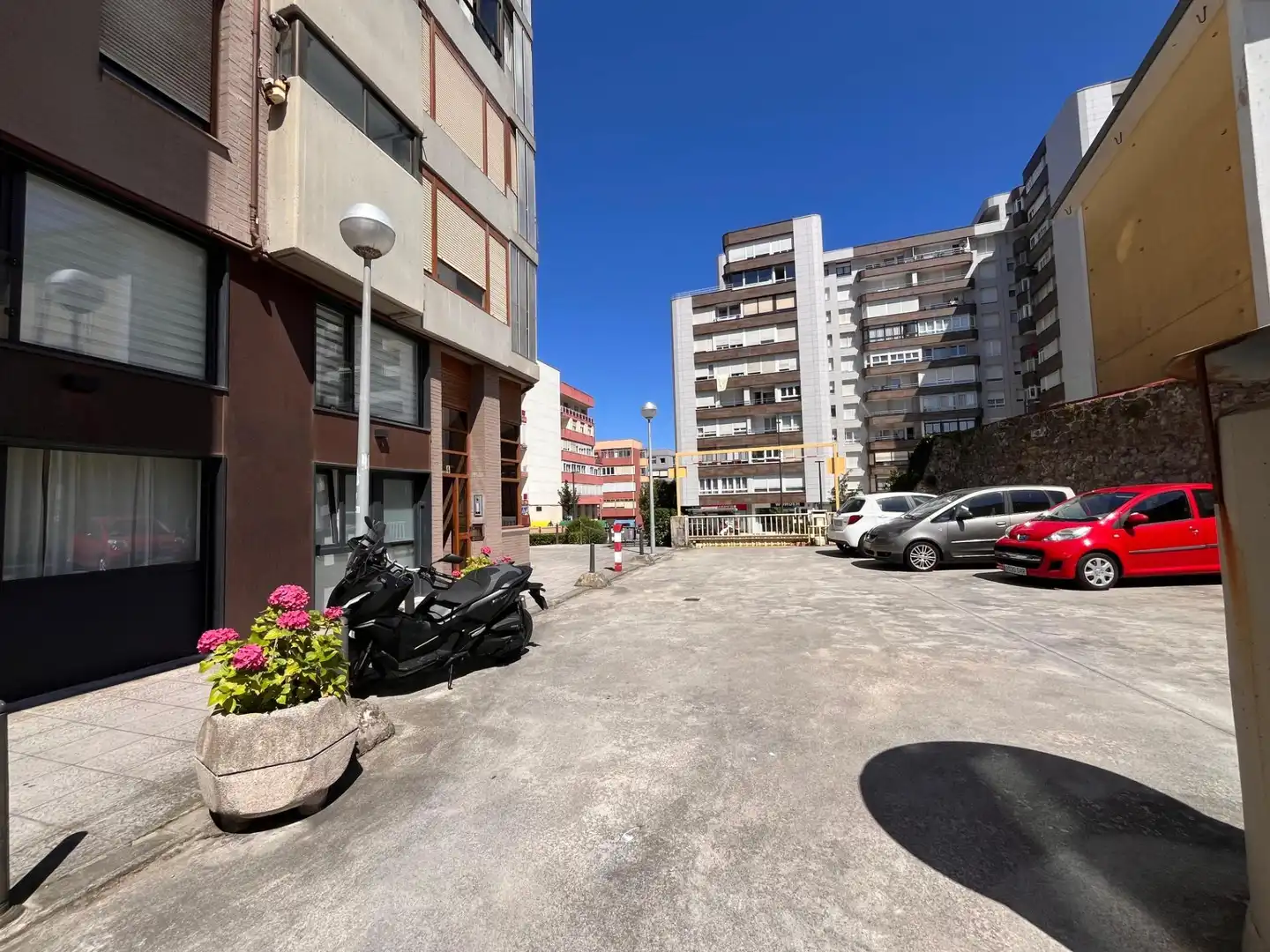 Aparcament de Pis de lloguer en Santander amb Calefacció, Terrassa i Traster
