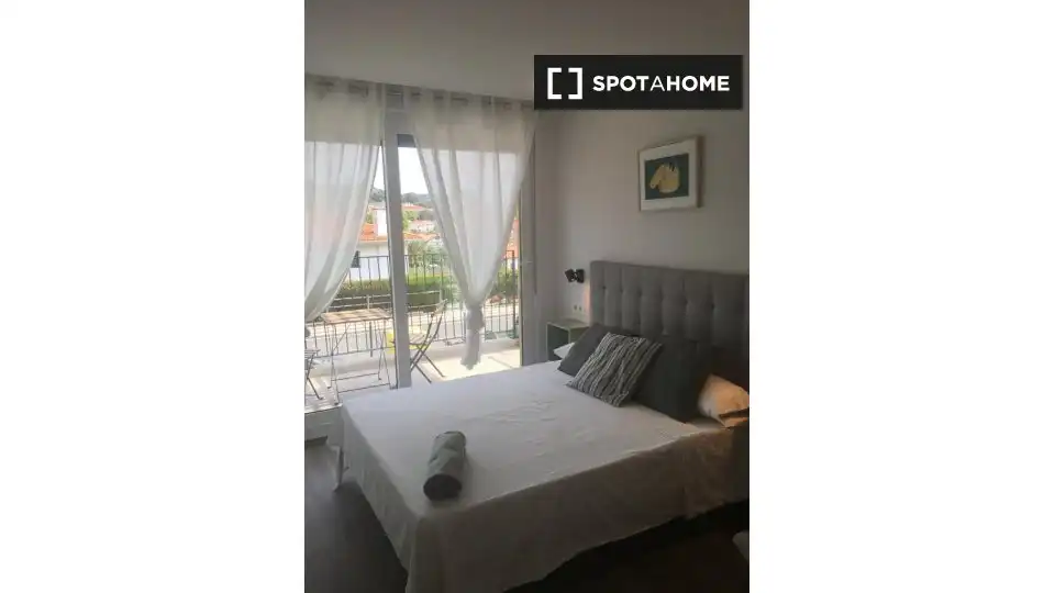 Room in Berango
