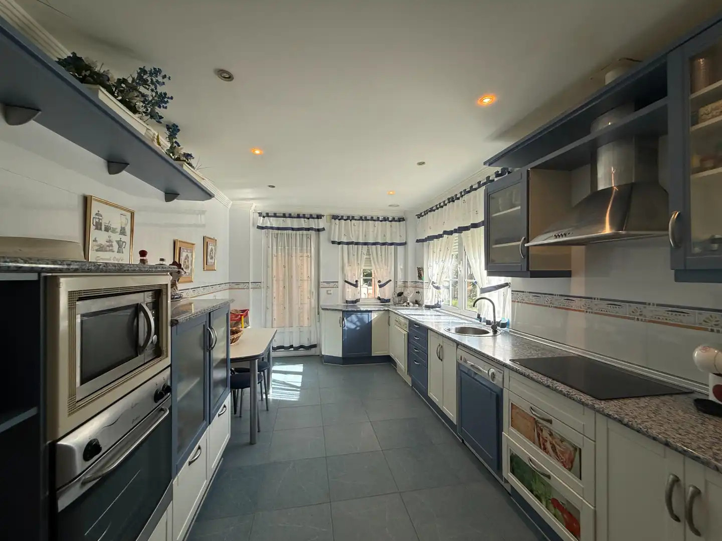 Cocina de Casa o chalet en venta en Carrión de los Condes con Aire acondicionado, Calefacción y Jardín privado