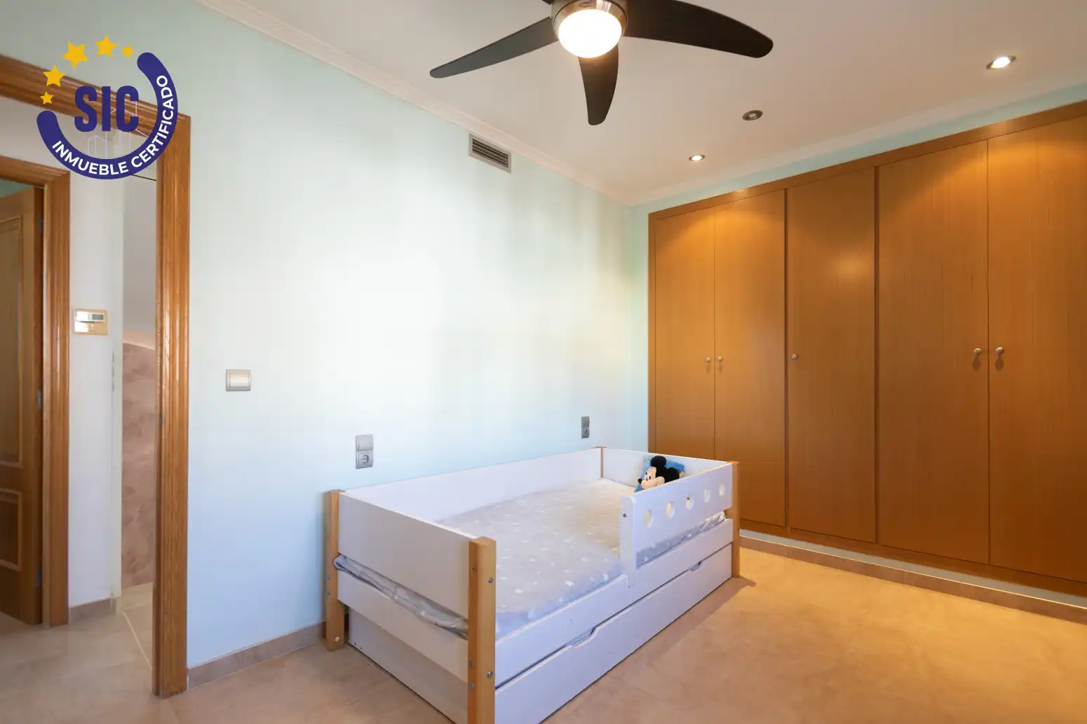 Habitación de Casa o chalet en venta en Sagunto / Sagunt con Aire acondicionado, Calefacción y Jardín privado