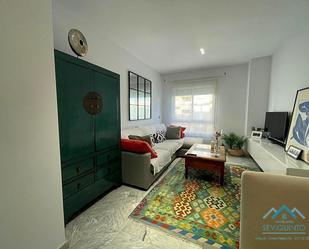 Living room of Flat for sale in  Sevilla Capital  with Air Conditioner and Terrace