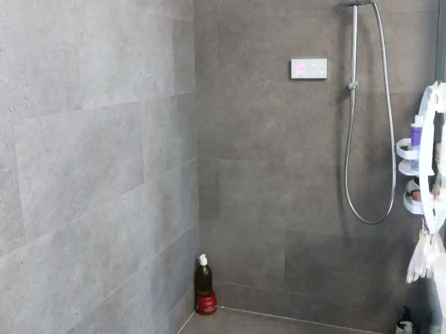 Bany de Casa o xalet en venda en L'Armentera amb Aire condicionat, Terrassa i Piscina