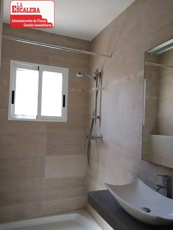 Baño de Casa o chalet en venta en Castalla con Aire acondicionado, Calefacción y Jardín privado