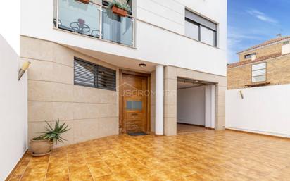 Vista exterior de Casa o xalet en venda en La Vall d'Uixó amb Aire condicionat, Calefacció i Terrassa