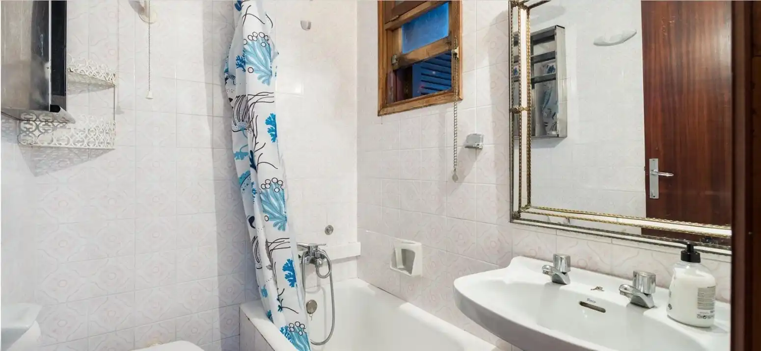 Baño de Piso en venta en  Palma de Mallorca con Parquet y Terraza