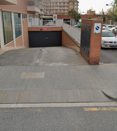 Foto 2 de Garaje de alquiler en Avinguda Dels Països Catalans, 41, Ponent, Reus