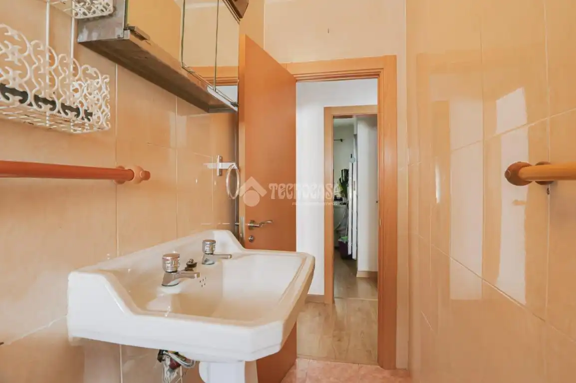 Baño de Piso en venta en Granollers con Aire acondicionado y Balcón