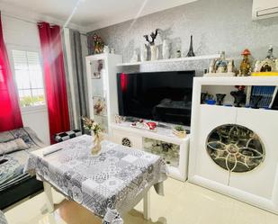 Sala d'estar de Casa o xalet en venda en Mollina amb Aire condicionat, Calefacció i Parquet