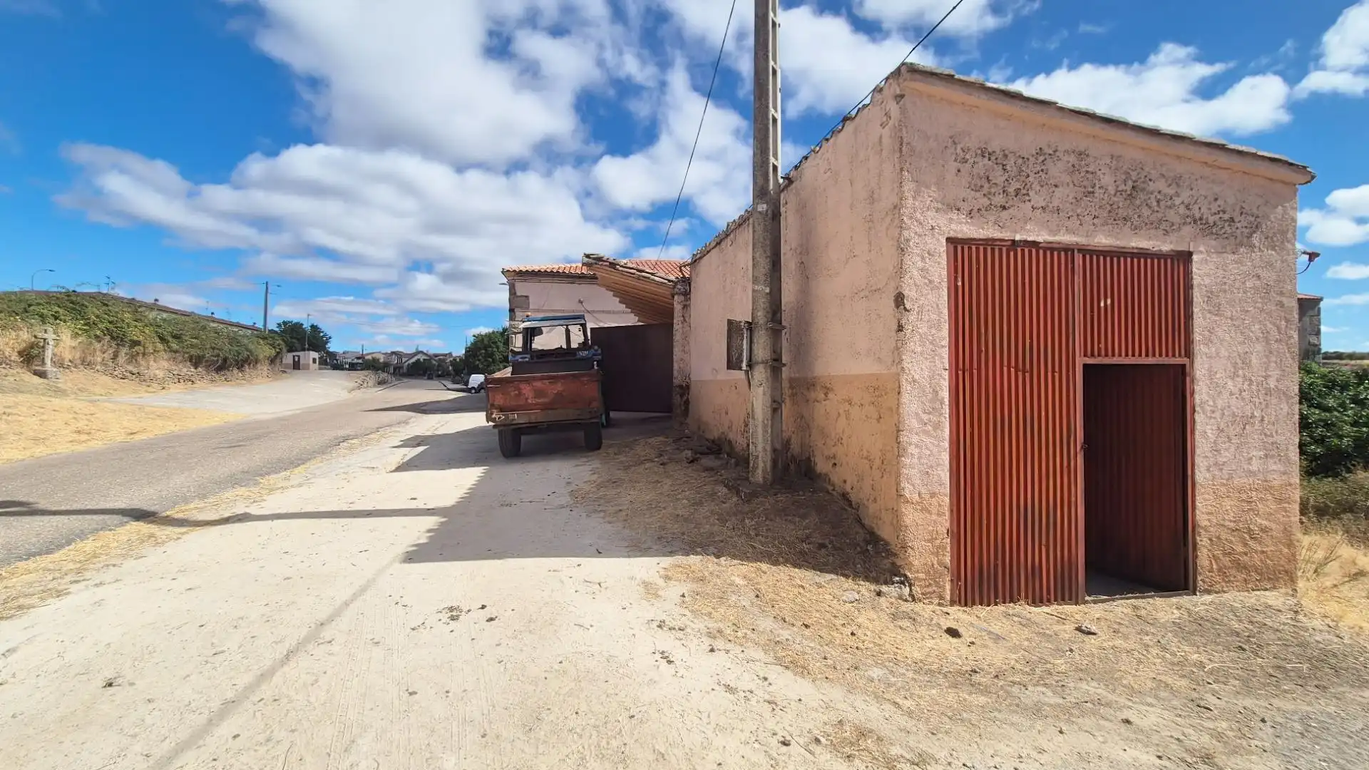 Vista exterior de Local en venda en Pereña de la Ribera