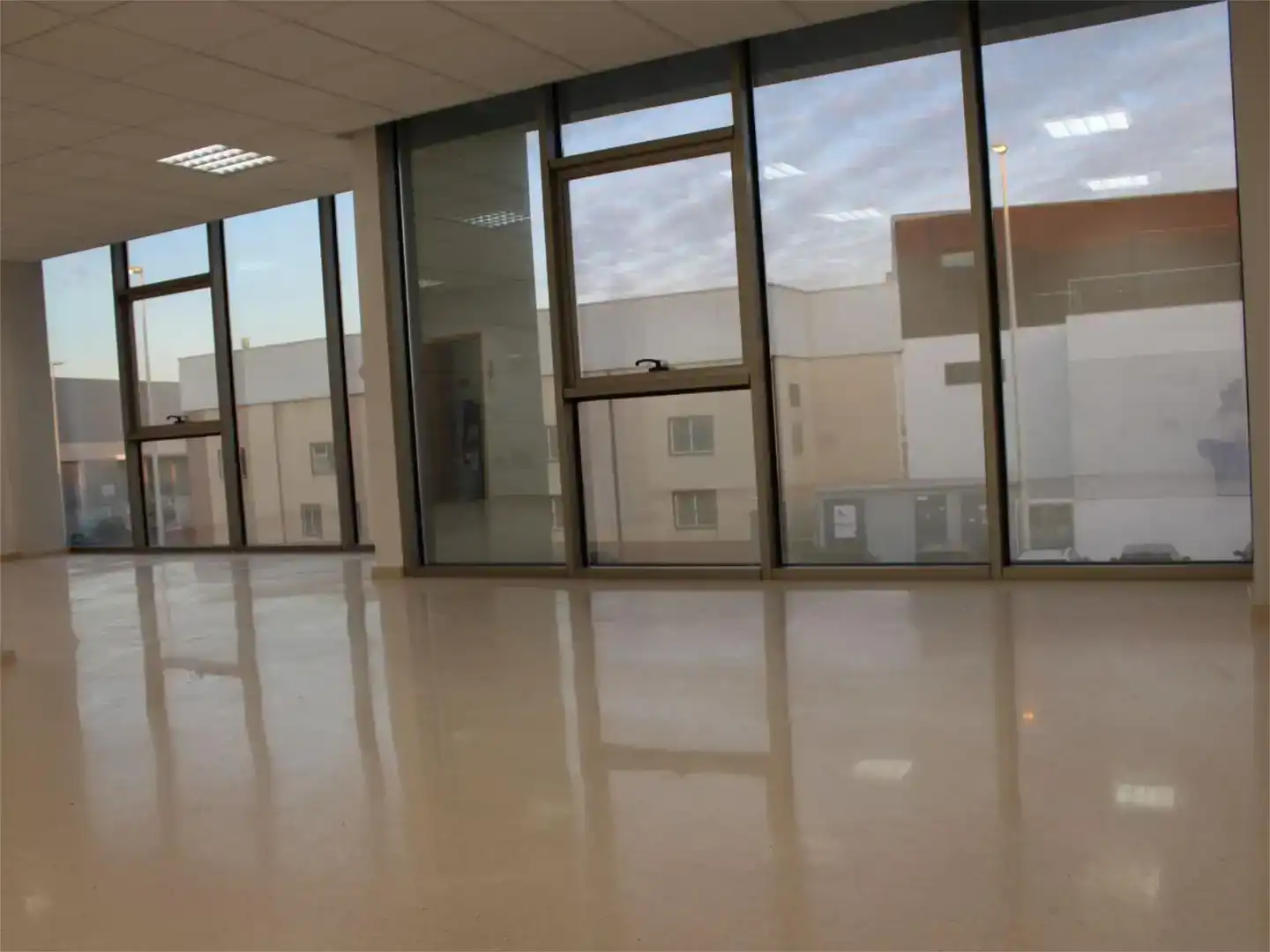 Office for rent in Paiporta