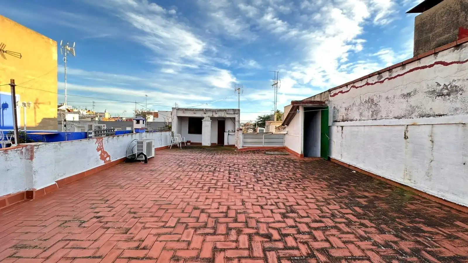 Terrace of Houses for sale in L'Alcúdia  with Air Conditioner, Terrace and Storage room