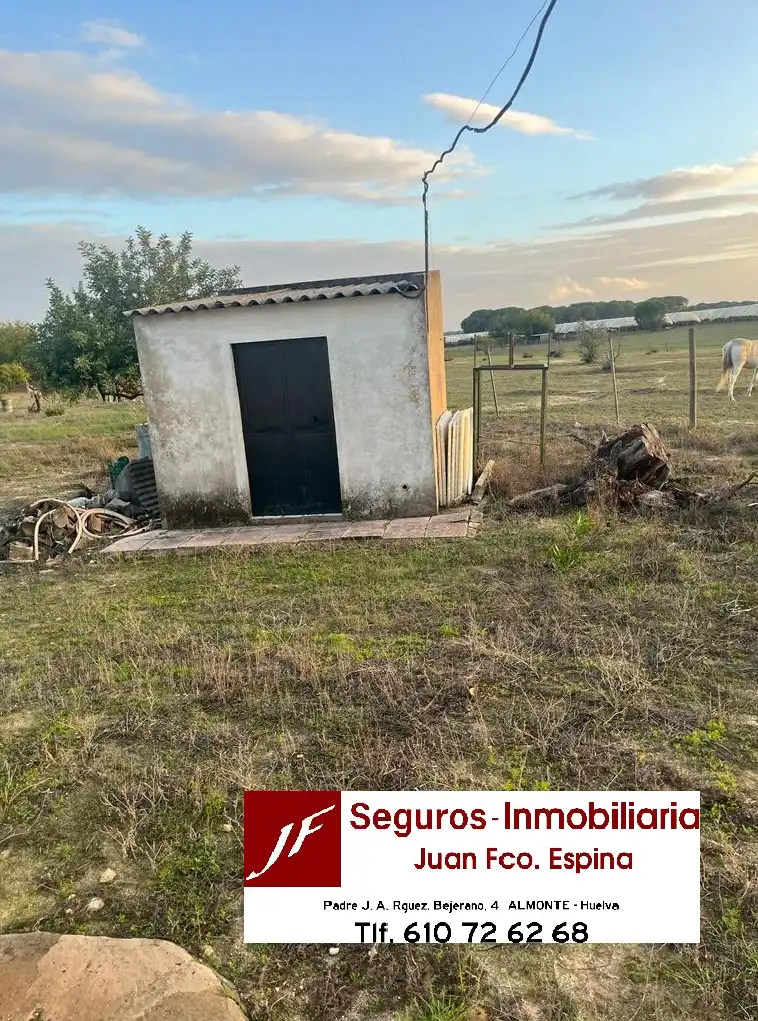 Finca rústica en venta en Almonte con Jardín privado, Terraza y Trastero
