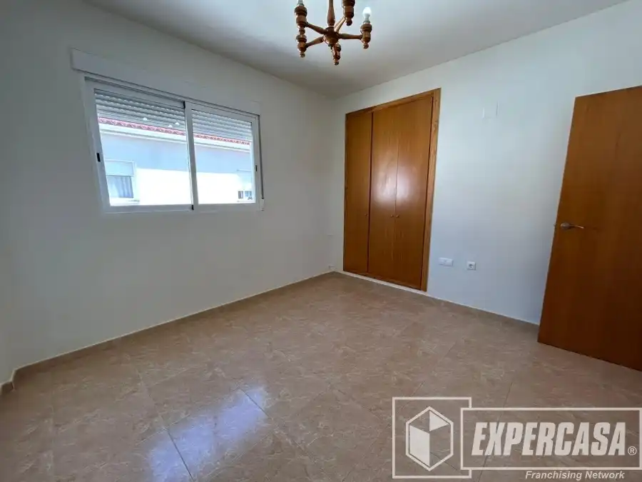 Habitación de Casa adosada en venta en Marines con Terraza