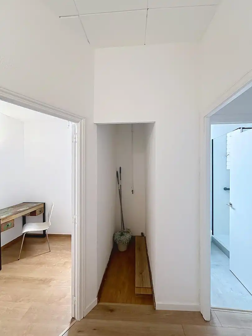 Flat for sale in Barcelona  with Furnished and Alarm