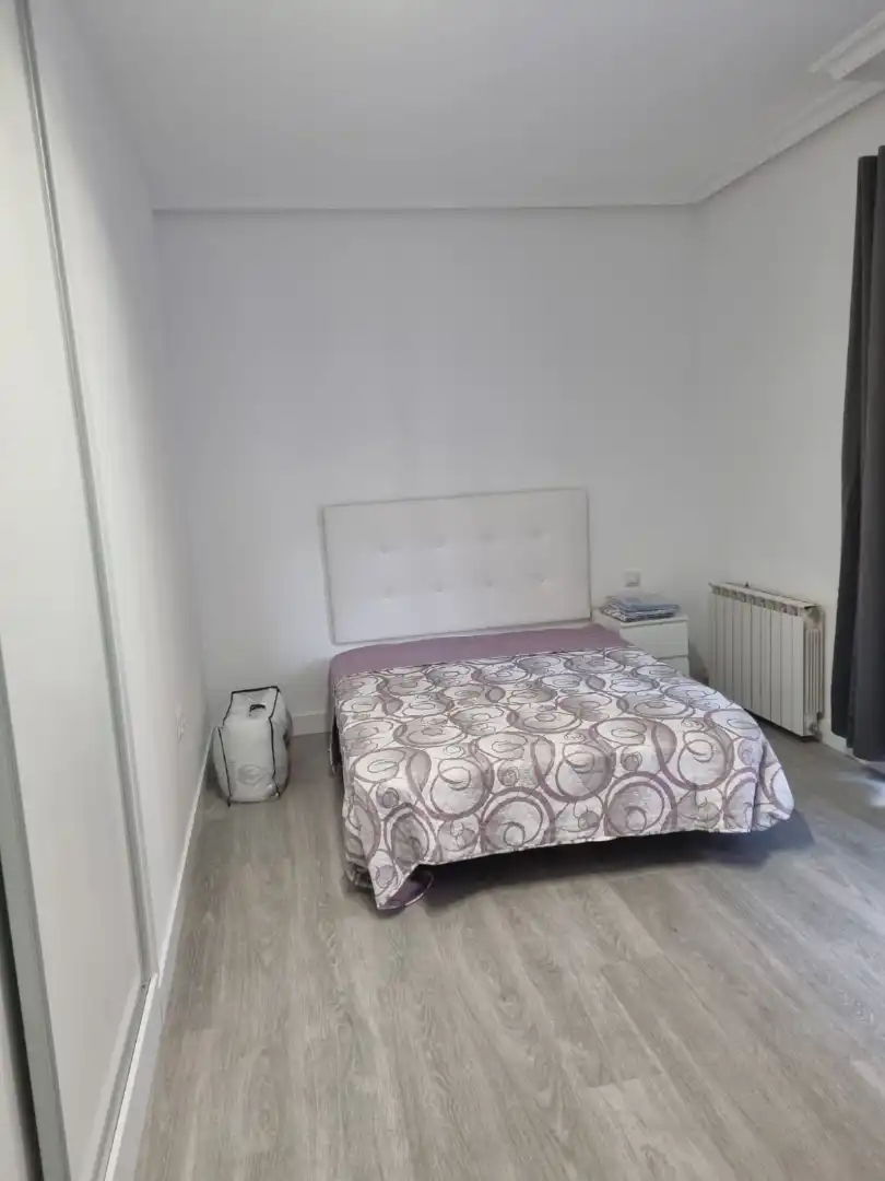 Habitació a Calle del Gallo, Ambroz