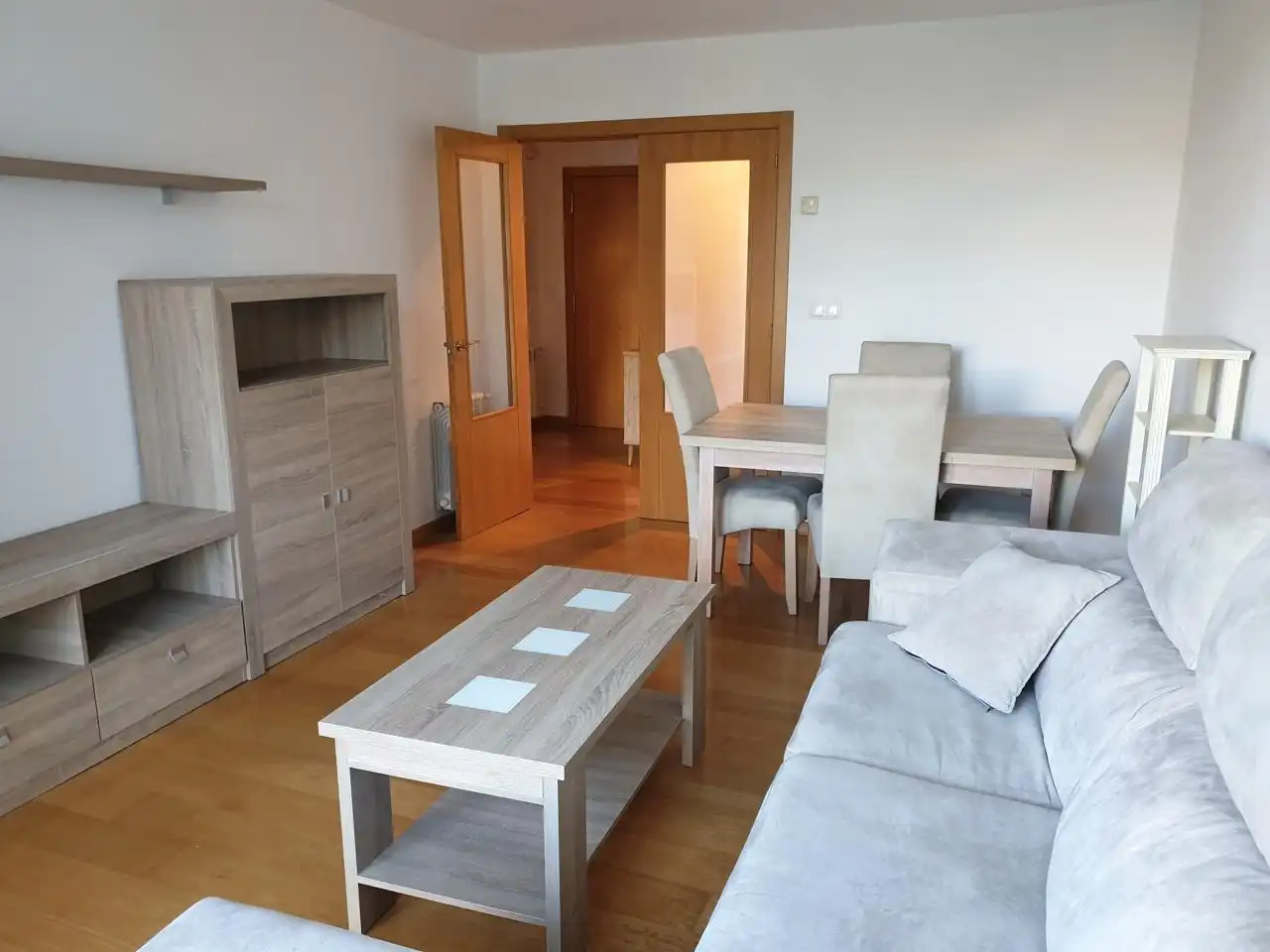Living room of Flat for rent in Ourense Capital   with Heating, Parquet flooring and Terrace