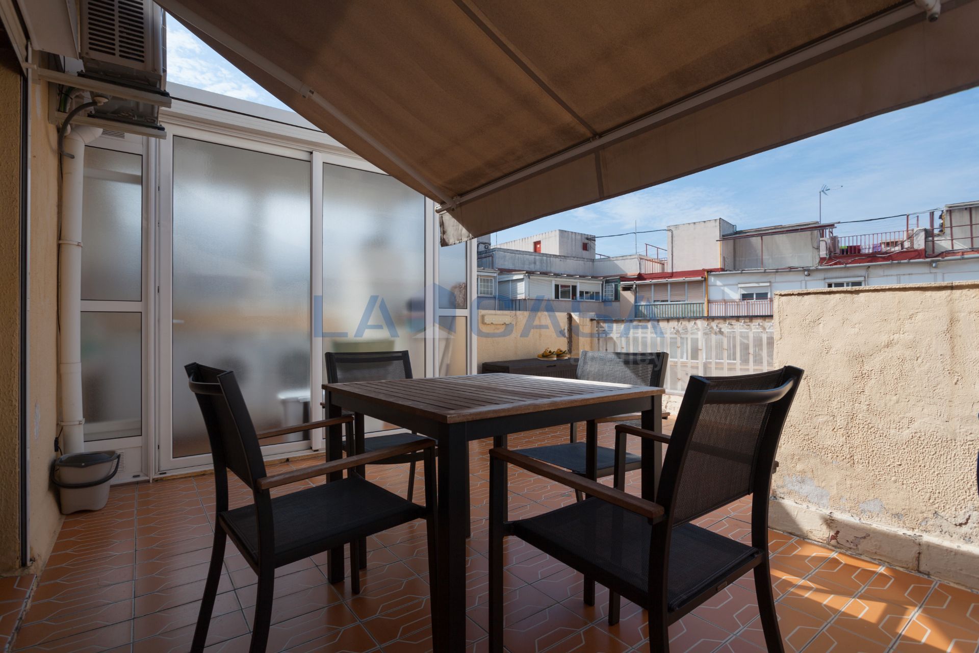 Terrassa de Pis en venda en L'Hospitalet de Llobregat amb Aire condicionat i Terrassa