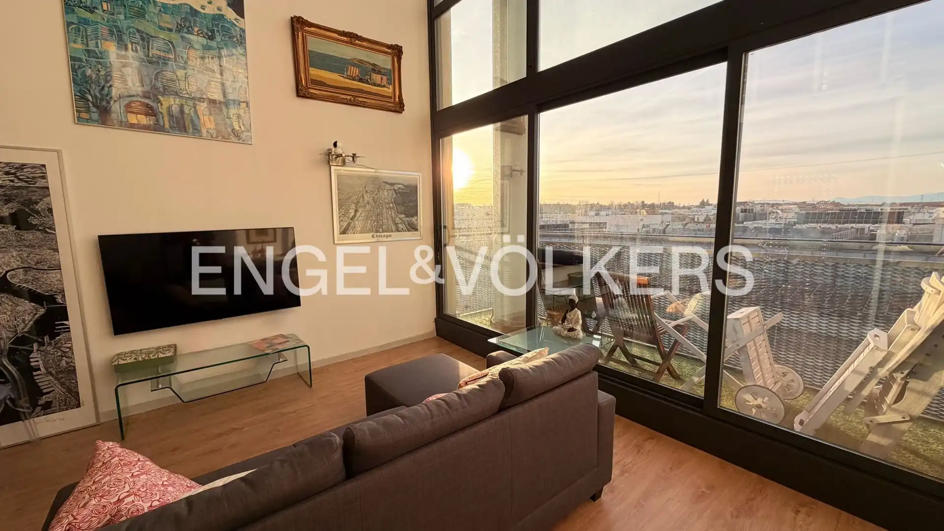 Living room of Lofts for rent in San Sebastián de los Reyes  with Air Conditioner, Heating and Parquet flooring
