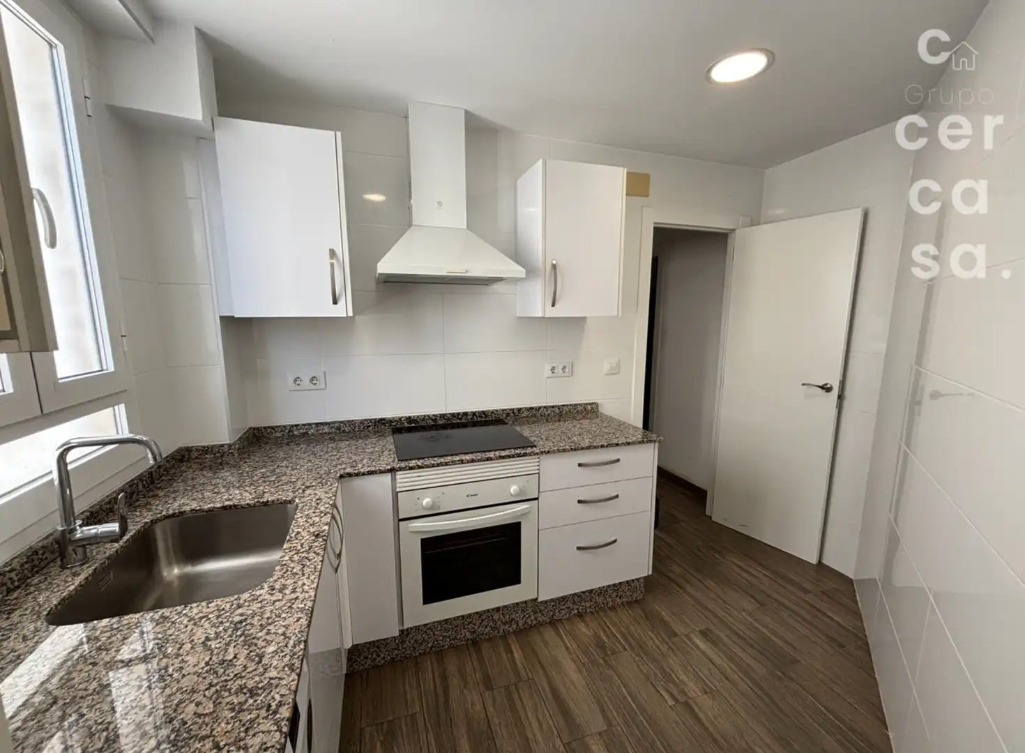 Flat with lift for sale in Avinguda del Primat Reig, imagen 2