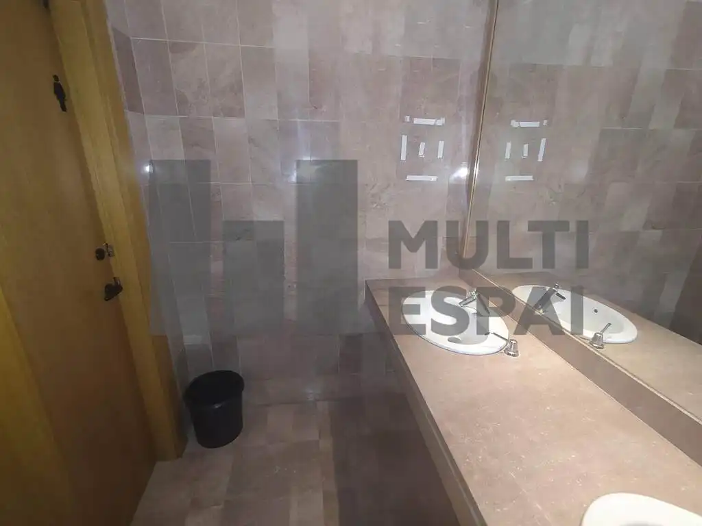 Business premises to rent in Carrer de Calàbria, imagen 70