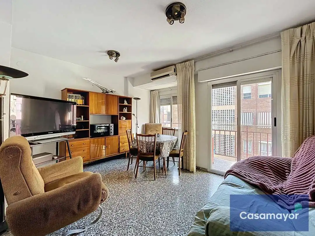 Sala d'estar de Pis en venda en Alicante / Alacant amb Aire condicionat, Calefacció i Terrassa