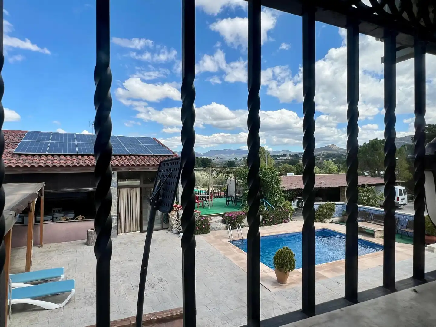 Vista exterior de Finca rústica en venda en Sax amb Aire condicionat, Jardí privat i Terrassa
