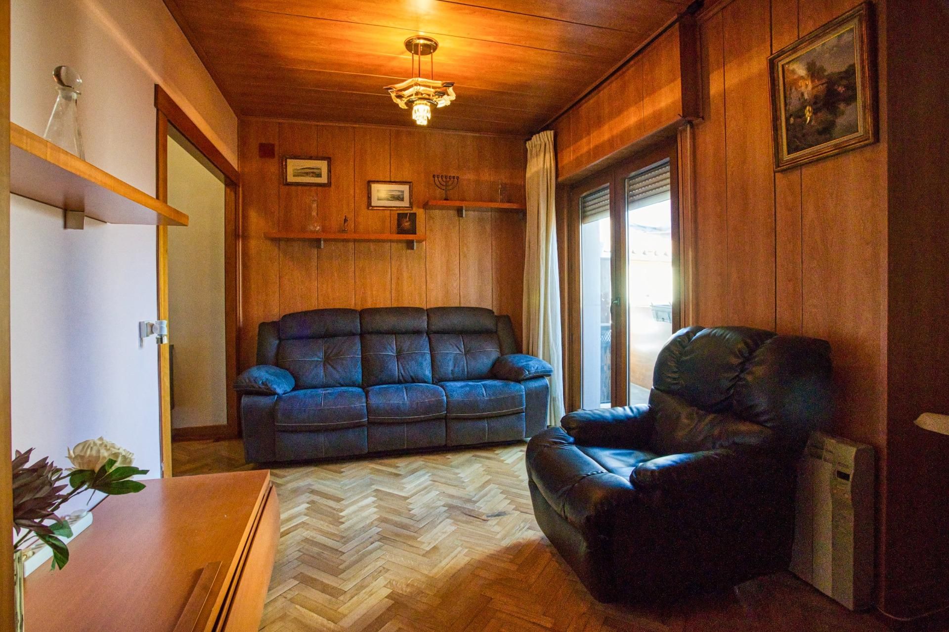 Sala d'estar de Pis en venda en Ávila Capital amb Calefacció, Parquet i Terrassa