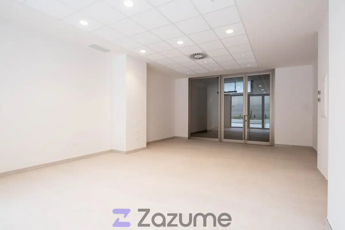 Wohnung zur Miete in Zaragoza mit Klimaanlage, Heizung und Terrasse