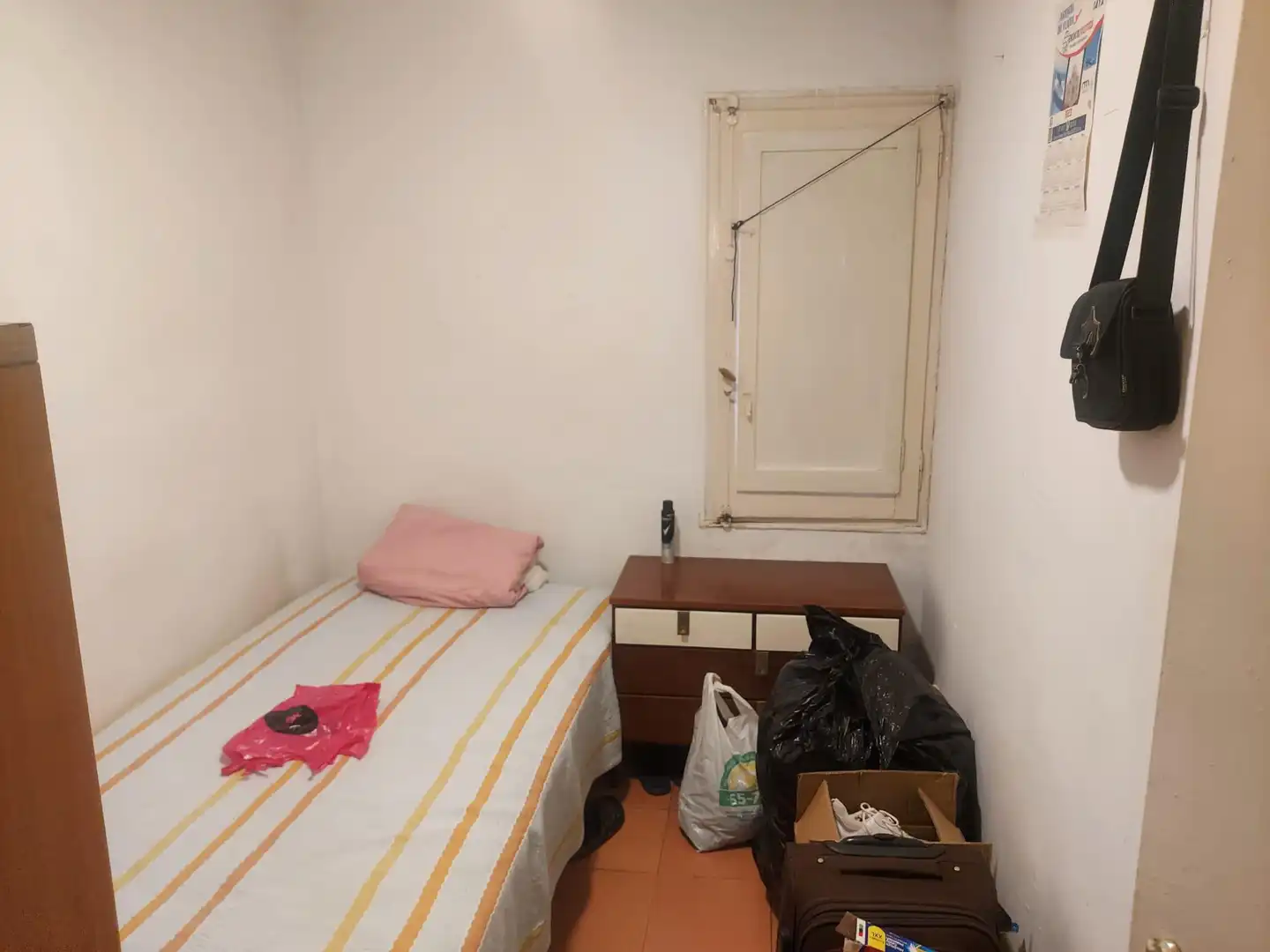 Schlafzimmer von Wohnung zum Verkauf in Salt mit Balkon