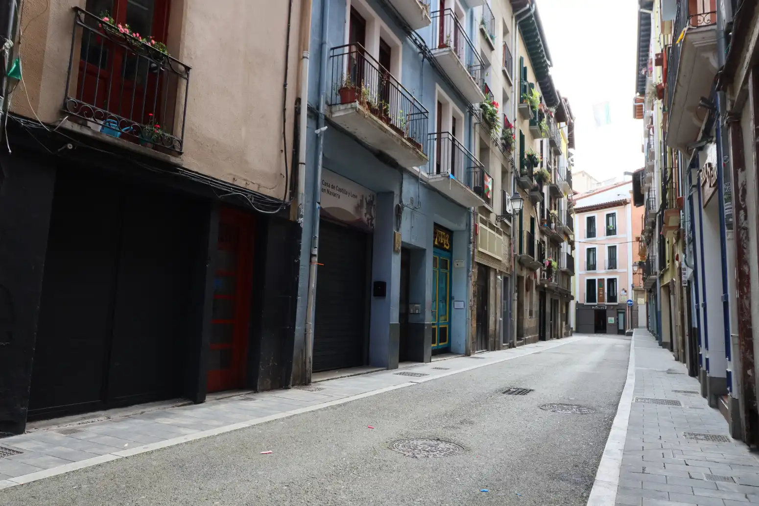 Vista exterior de Piso en venta en  Pamplona / Iruña con Calefacción y Parquet