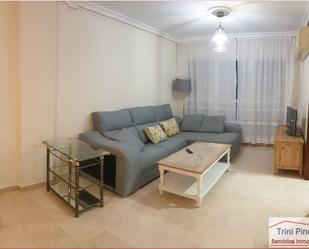 Living room of Flat to rent in  Sevilla Capital  with Air Conditioner, Terrace and Furnished