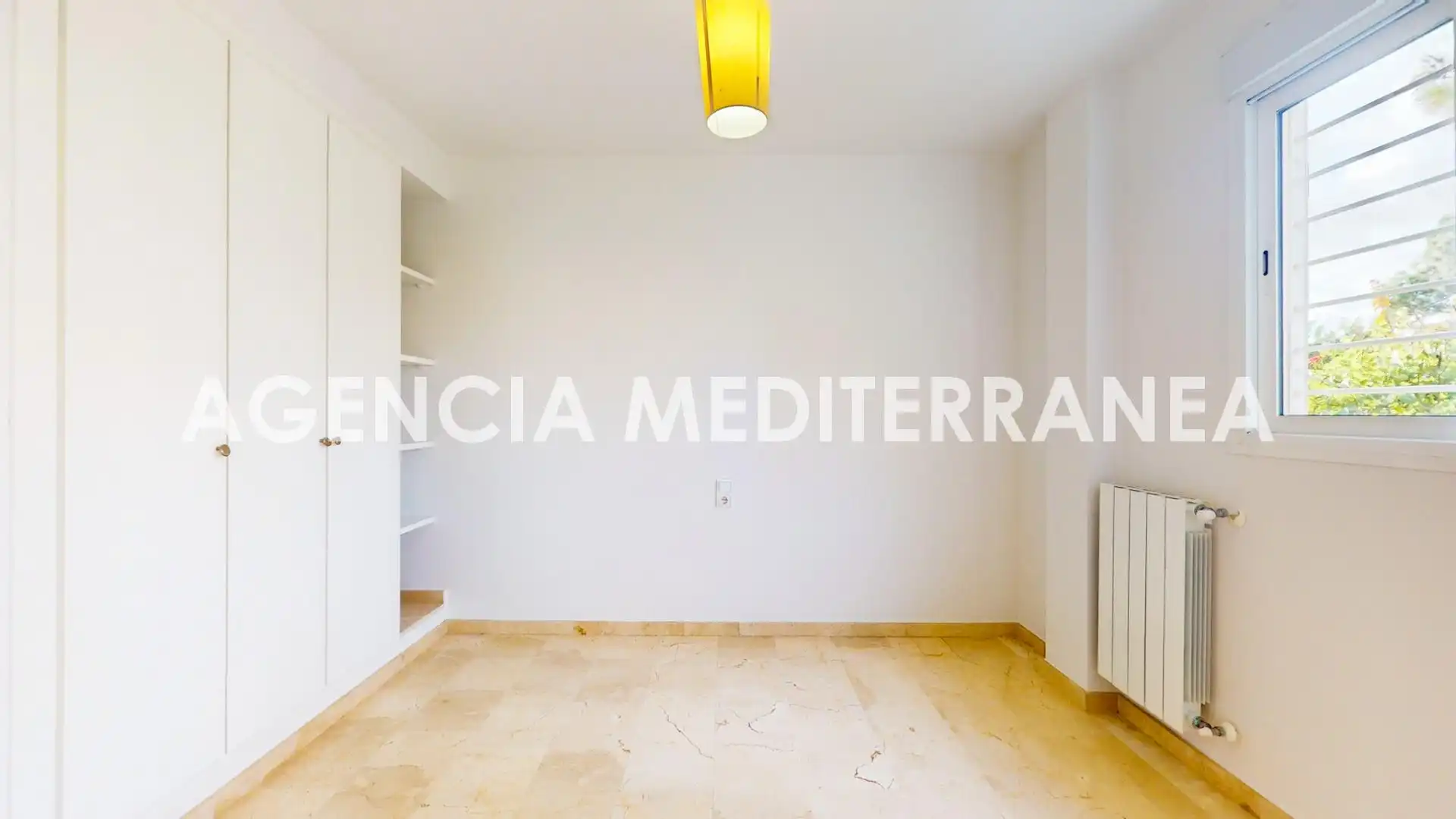 Casa adosada en venta en Calle PUIGCAMPANA, Casas Verdes