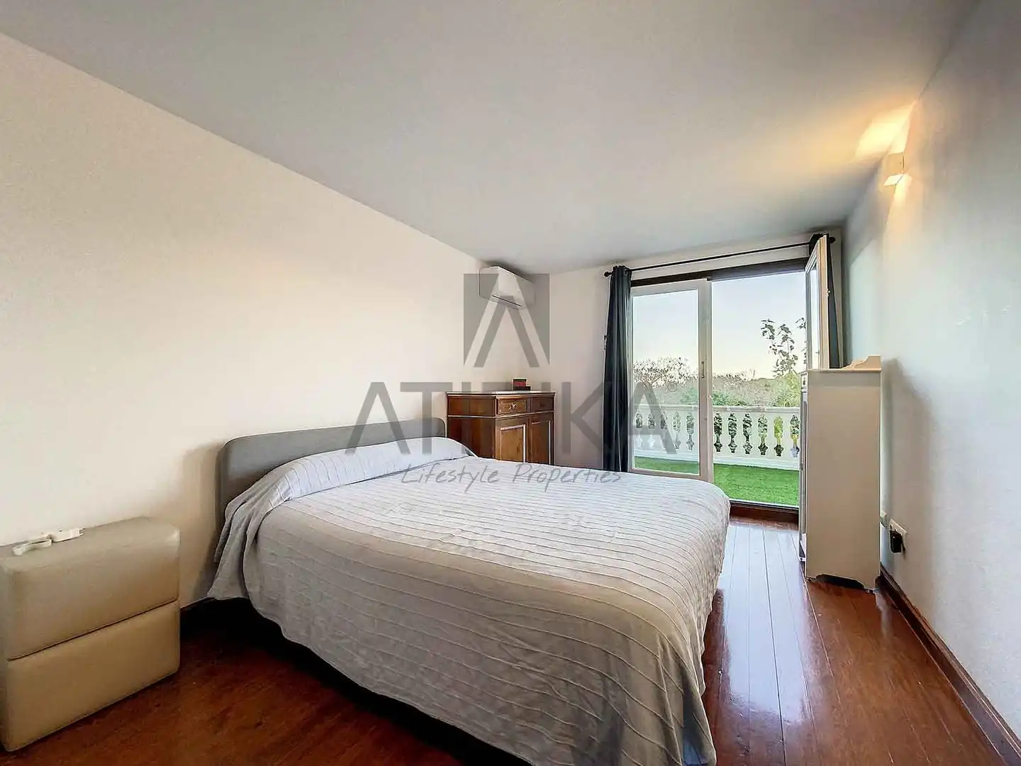 Schlafzimmer von Wohnung zum Verkauf in Sant Lluís mit Klimaanlage, Terrasse und Möbliert