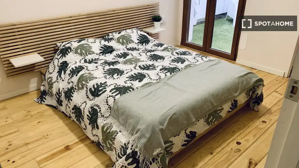 Bedroom of Flat for rent in Valencia  with Air Conditioner, Heating and Furnished