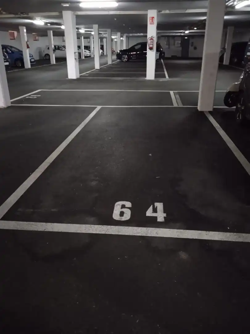 Parkplatz von Garage zur Miete in Gijón 