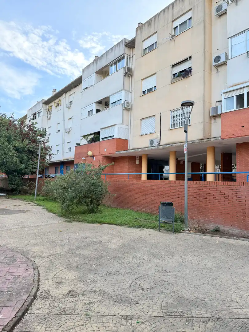 Vista exterior de Pis en venda en Valdepasillas - La Paz - Huerta Rosales