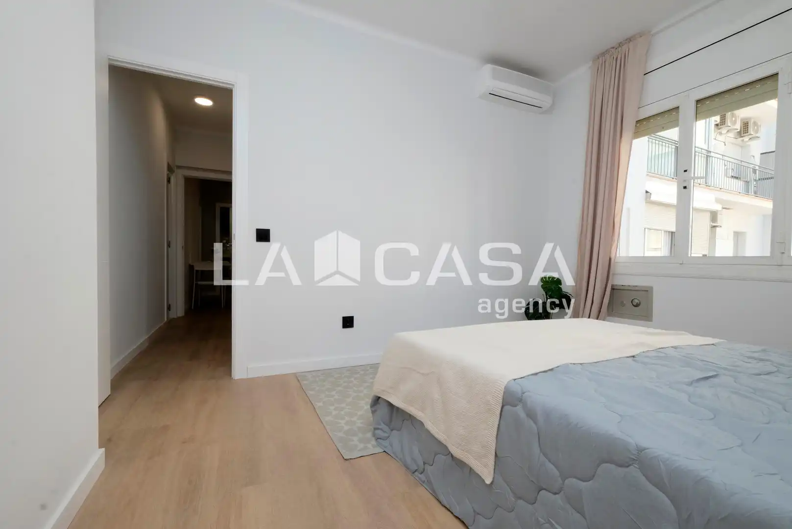 Bedroom of Flat for sale in Barcelona  with Balcony