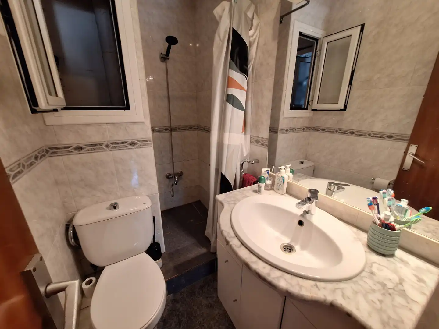 Bany de Pis en venda en Barcelona amb Calefacció, Terrassa i Moblat